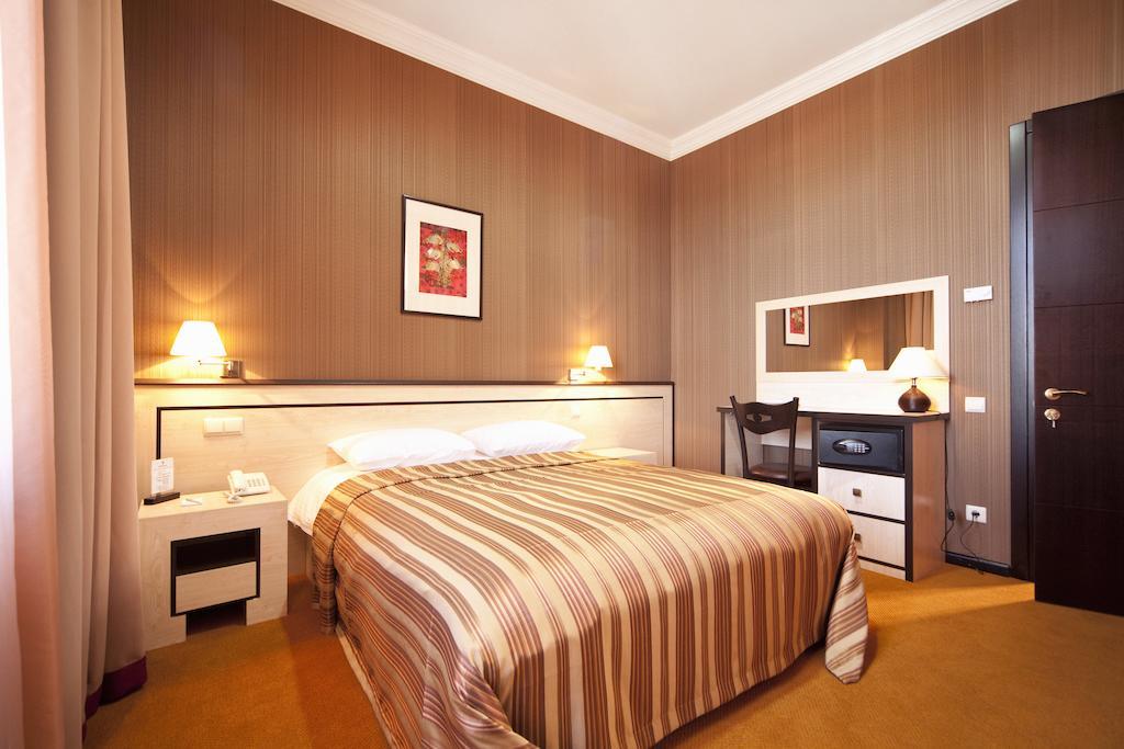 טביליסי Hotel Rikhe Monika חדר תמונה
